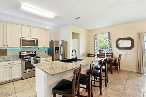 1823 NW 10th St, Cape Coral FL - photo 13 of 41