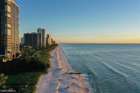 400 Park Shore Dr 102, Naples FL - photo 22 of 27