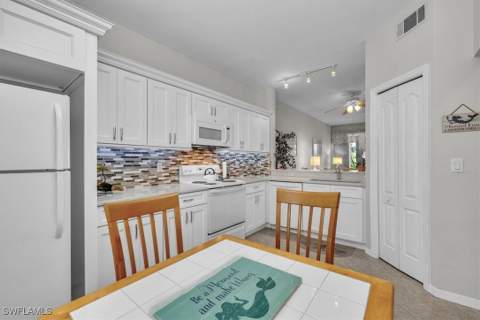 8075 Tiger Cv 1706, Naples FL - photo 13 of 42