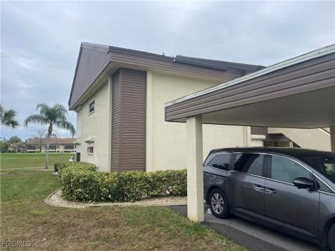 5770 Trailwinds Dr 211, Fort Myers FL - photo 12 of 36