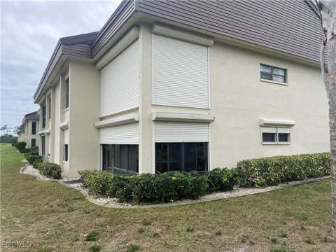 5770 Trailwinds Dr 211, Fort Myers FL - photo 13 of 36