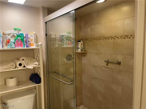 5770 Trailwinds Dr 211, Fort Myers FL - photo 24 of 36