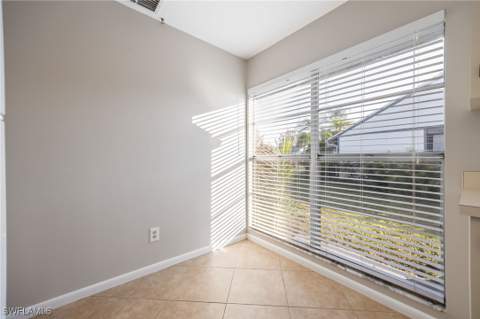 10623 Arlingford Blvd, Lehigh Acres FL - photo 10 of 37