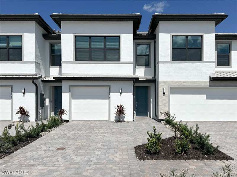 3 bedroom Townhouse at 27831 Solis Grande Drive, Solis Grande, Bonita Springs — photo 1
