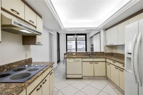 4401 Gulf Shore Blvd N 1104, Naples FL - photo 13 of 23