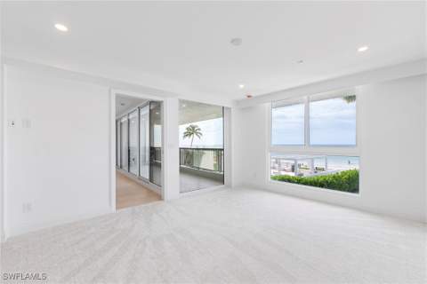 2388 Gulf Shore Blvd N 204, Naples FL - photo 16 of 38