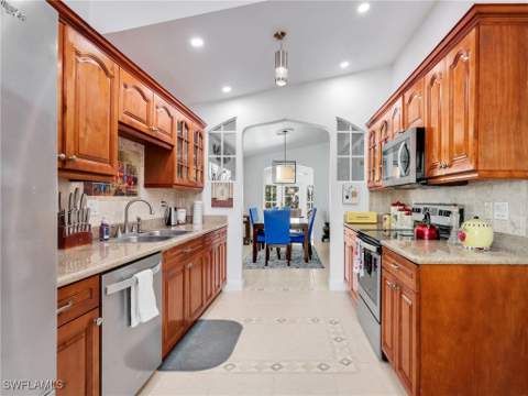 164 Sabal Lake Dr, Naples FL - photo 9 of 35
