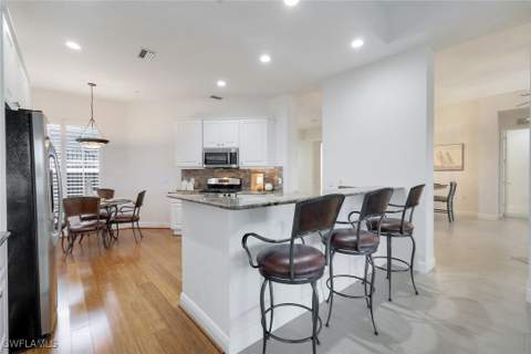 9255 Museo Cir 102, Naples FL - photo 14 of 39