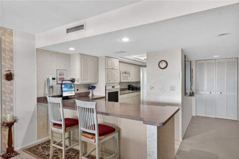 5260 S Landings Dr 502, Fort Myers FL - photo 10 of 39