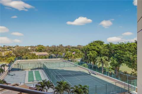 5260 S Landings Dr 502, Fort Myers FL - photo 21 of 39