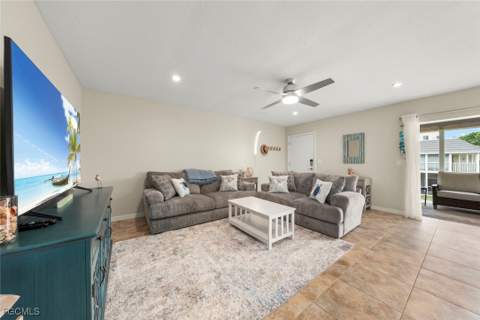 601 Periwinkle Way D5, Sanibel FL - photo 18 of 44