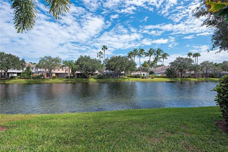 3 bedroom Townhouse at 5697 Cove Cir 42, The Cove, Naples — photo 4