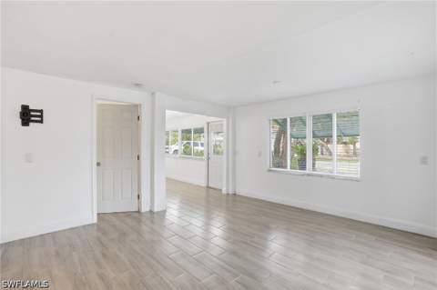 5474 Oak Ridge Ave, Fort Myers Beach FL - photo 14 of 40