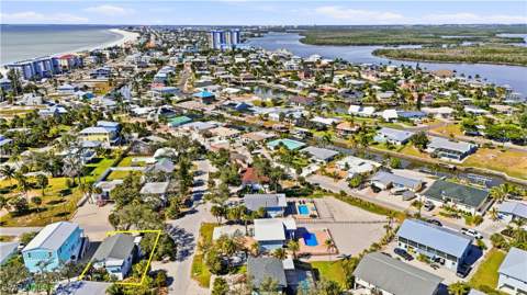 5474 Oak Ridge Ave, Fort Myers Beach FL - photo 9 of 40