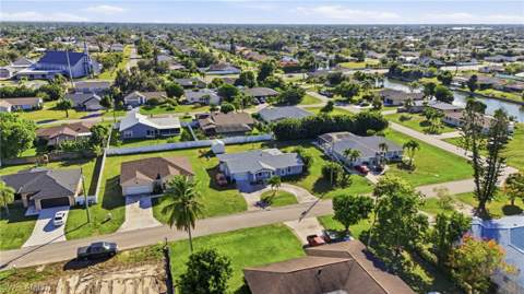2108 NE 1st St, Cape Coral FL - photo 12 of 33