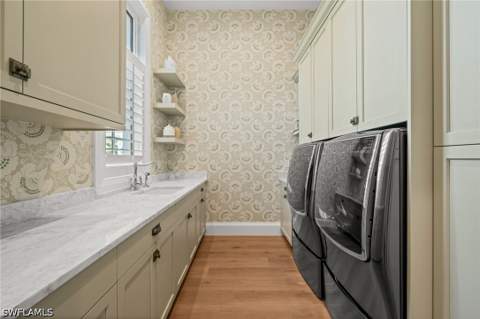142 Eugenia Dr, Naples FL - photo 14 of 50