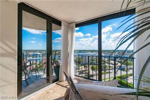 3115 Gulf Shore Blvd N 701S, Naples FL - photo 6 of 29