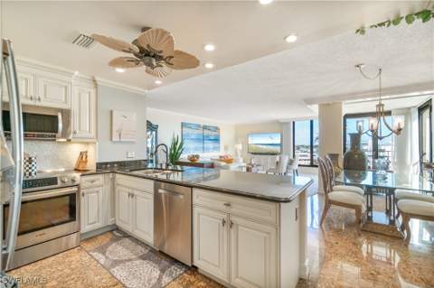 3115 Gulf Shore Blvd N 701S, Naples FL - photo 8 of 29
