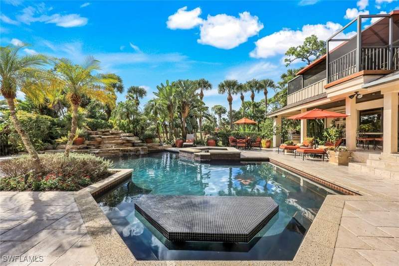 6 bedroom SingleFamilyResidence at 15620 Kinross Cir, Fiddlesticks Country Club, Fort Myers — photo 2