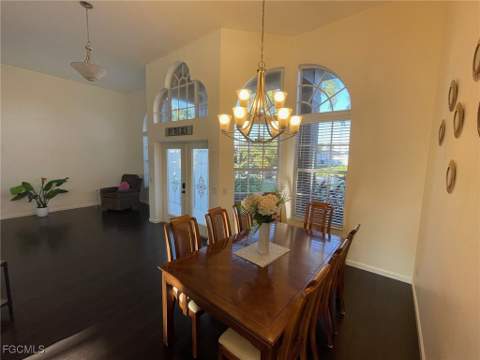 2409 SW 17th Pl, Cape Coral FL - photo 12 of 36