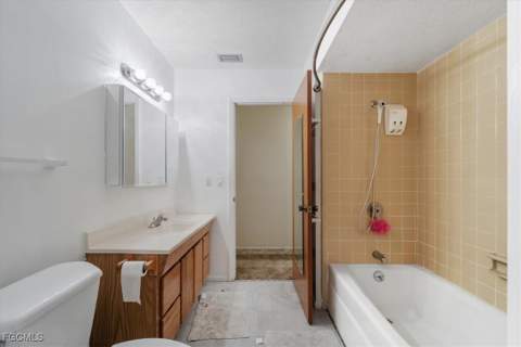 2960 Renee Ct, Fort Myers FL - photo 15 of 50