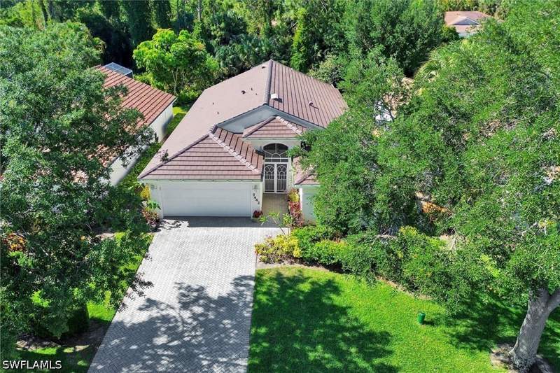 3 bedroom SingleFamilyResidence at 7442 Meldin Ct, The Shores, Naples — photo 2