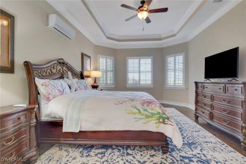 9205 Campanile Cir, Naples FL - photo 19 of 37