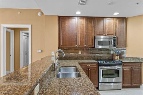 5793 Cape Harbour Dr 615, Cape Coral FL - photo 12 of 44