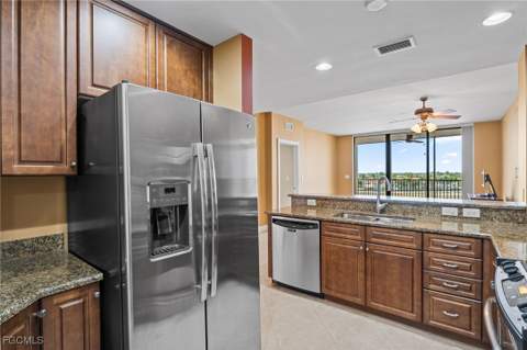 5793 Cape Harbour Dr 615, Cape Coral FL - photo 16 of 44