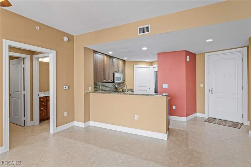 2 bedroom Condominium at 5793 Cape Harbour Dr 615, Cape Harbour, Cape Coral — photo 4