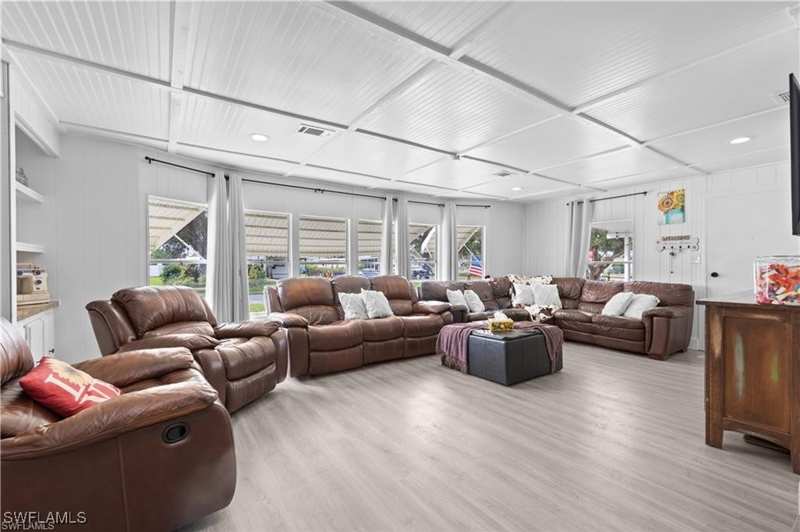 2 bedroom ManufacturedHome at 23 Derhenson Dr, Henderson Creek Park, Naples — photo 1