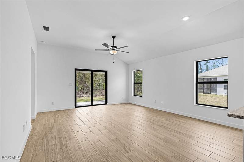 3 bedroom SingleFamilyResidence at 4100 NE 16th Ave, Cape Coral, Cape Coral — photo 5