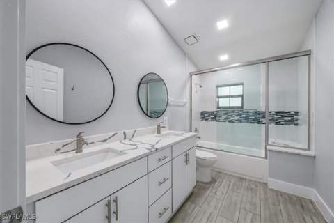 6161 Waxmyrtle Way, Naples FL - photo 23 of 27