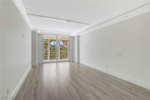 4401 Gulf Shore Blvd N C205, Naples FL - photo 10 of 32