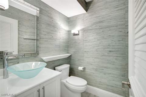 4401 Gulf Shore Blvd N C205, Naples FL - photo 20 of 32