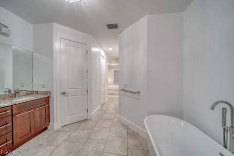 1528 NW 24th Pl, Cape Coral FL - photo 16 of 46