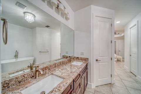1528 NW 24th Pl, Cape Coral FL - photo 17 of 46