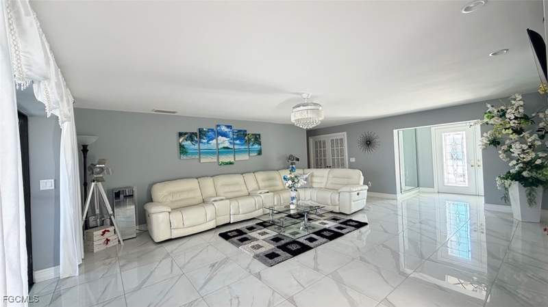 3 bedroom SingleFamilyResidence at 1709 SE 44th Ter, Cape Coral, Cape Coral — photo 3