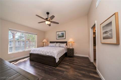 440 Wiggins Lake CT 201, Naples FL - photo 14 of 33