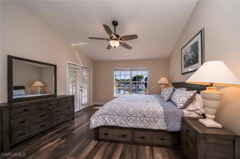 440 Wiggins Lake CT 201, Naples FL - photo 15 of 33