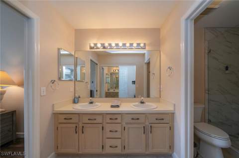 440 Wiggins Lake CT 201, Naples FL - photo 17 of 33
