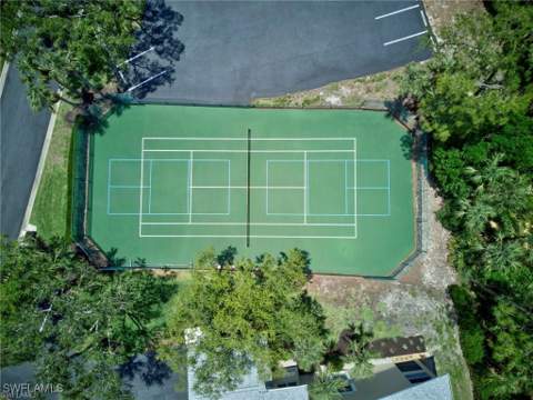 440 Wiggins Lake CT 201, Naples FL - photo 24 of 33