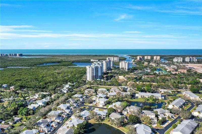 2 bedroom Condominium at 440 Wiggins Lake CT 201, WIGGINS LAKES AND PRESERVES, Naples — photo 3
