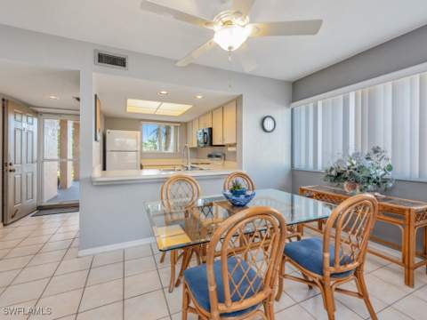 893 Collier Ct 3-301, Marco Island FL - photo 7 of 34
