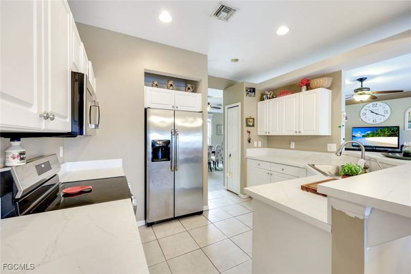 4 bedroom SingleFamilyResidence at 2427 NW 25th St, Cape Coral, Cape Coral — photo 2