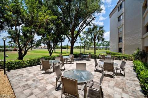 7430 Lake Breeze Dr 402, Fort Myers FL - photo 19 of 44