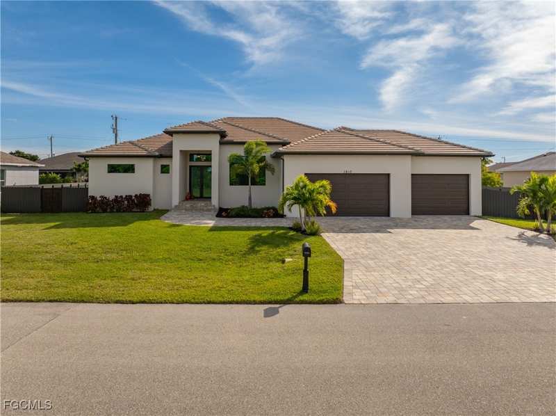 4 bedroom SingleFamilyResidence at 1810 SW 42nd St, Cape Coral, Cape Coral — photo 1