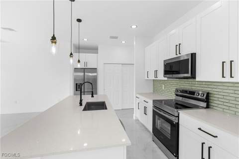 837 Colyer St E, Lehigh Acres FL - photo 7 of 22