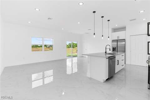 837 Colyer St E, Lehigh Acres FL - photo 8 of 22