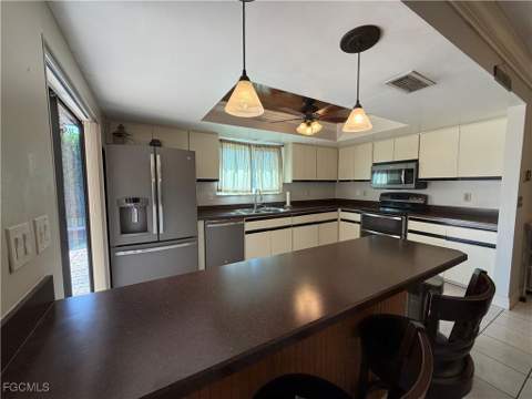 1410 SE 1st Ter, Cape Coral FL - photo 9 of 20